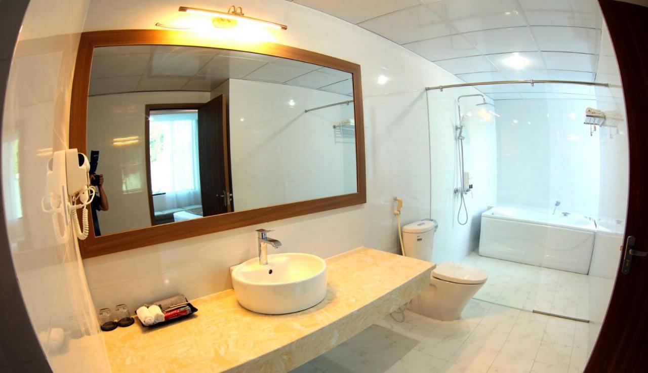 Khach San Hoa Ban Trang Hotel Son La Exterior foto