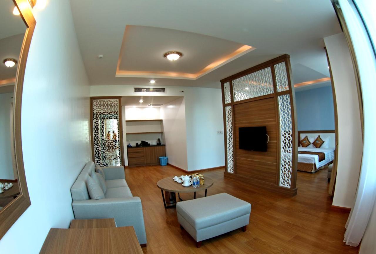 Khach San Hoa Ban Trang Hotel Son La Exterior foto