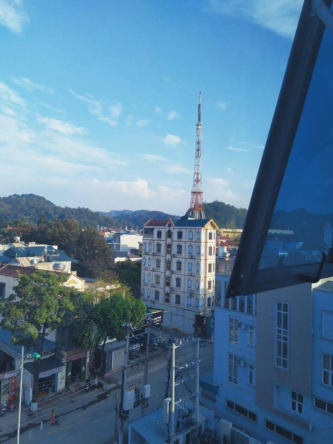 Khach San Hoa Ban Trang Hotel Son La Exterior foto