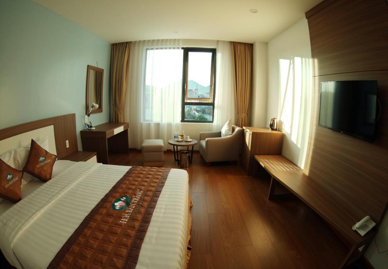 Khach San Hoa Ban Trang Hotel Son La Exterior foto