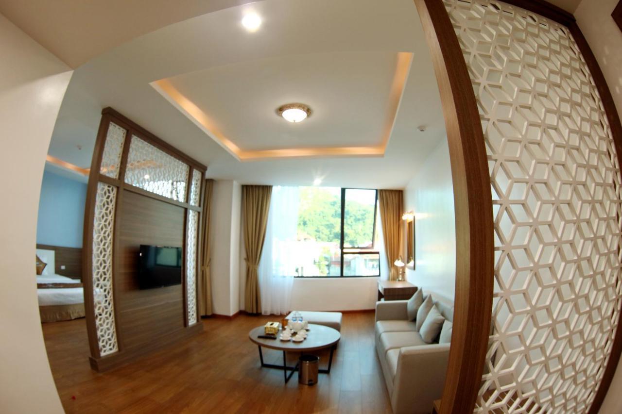 Khach San Hoa Ban Trang Hotel Son La Exterior foto